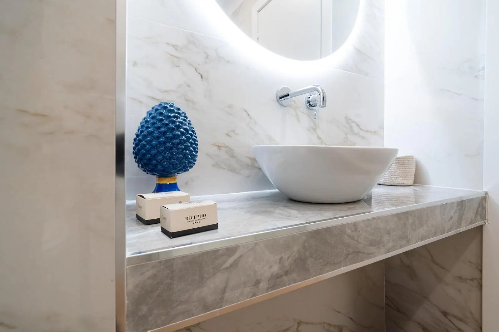 Aparthotel Archimedes Suites Catania Italy